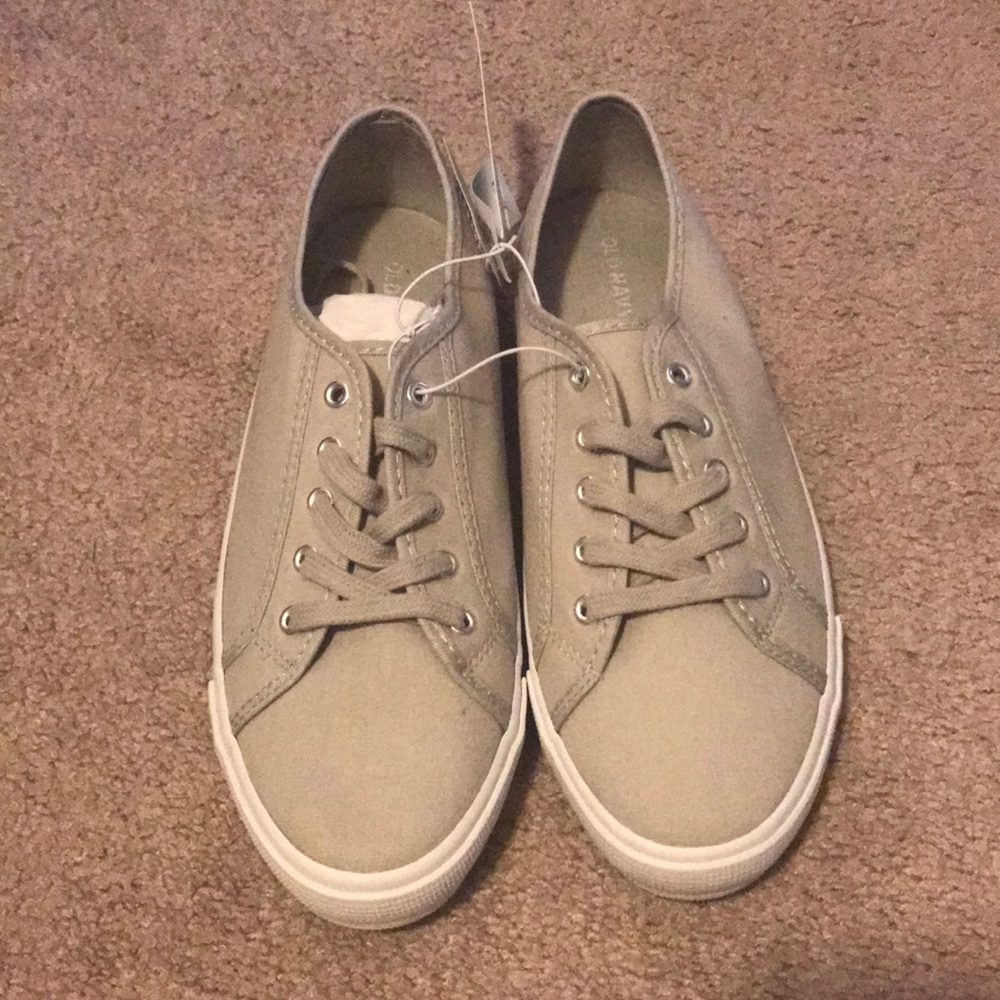 NEW WITH TAGS Old Navy Sneakers